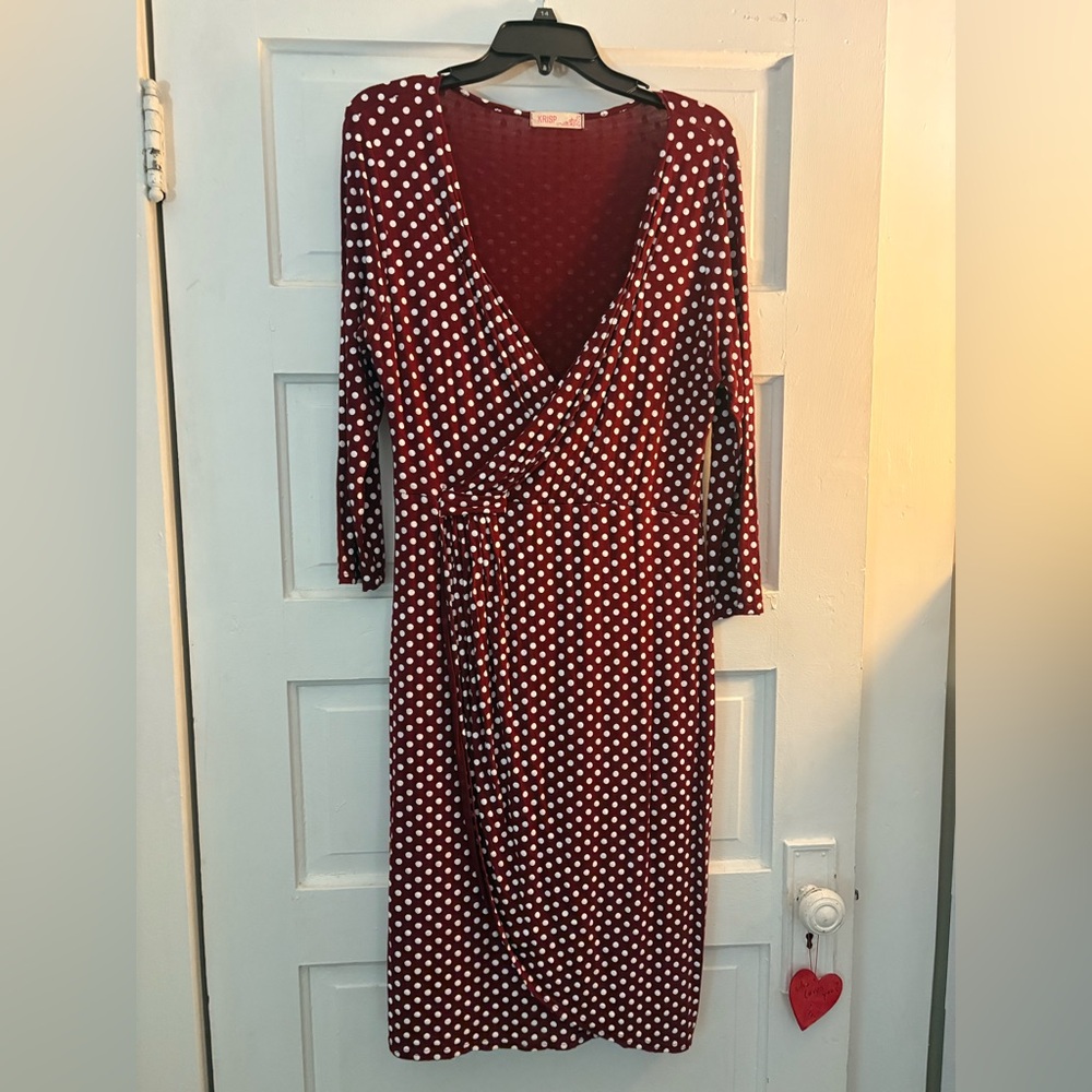 Red Sheath Dress with Plunge Neckline and 3/4 Sleeves